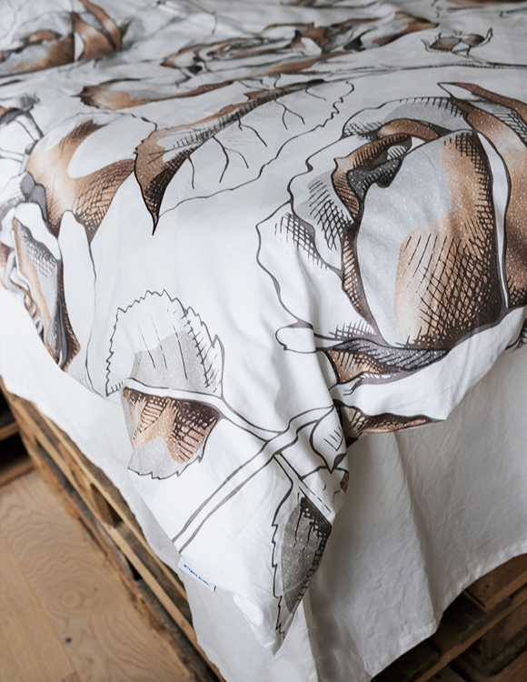 Golden Flowers duvet