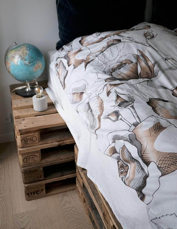 Golden Flowers duvet